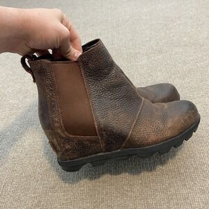Sorel Chelsea Boots Womens Size 9 Brown Leather Ankle Wedge Lug Sole NL3346-282
